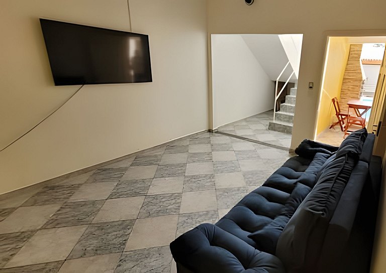 Hospedagem com Piscina e Lazer Completo