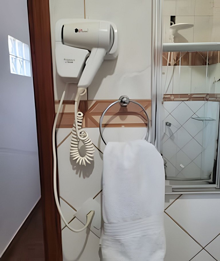 Hospedagem com Piscina e Lazer Completo