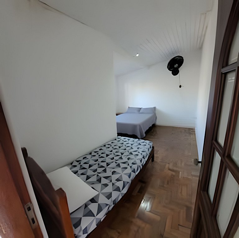 Hospedagem com Piscina e Lazer Completo